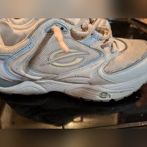 earth sneakers